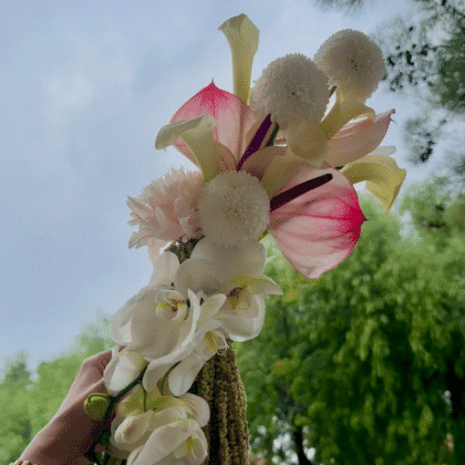 Orchid Glam – Gelin El Buketi | Papatya Çiçekçilik