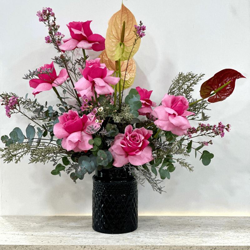 Pink Roses of Vase – Pembe Gül Aranjmanı | Papatya Çiçek